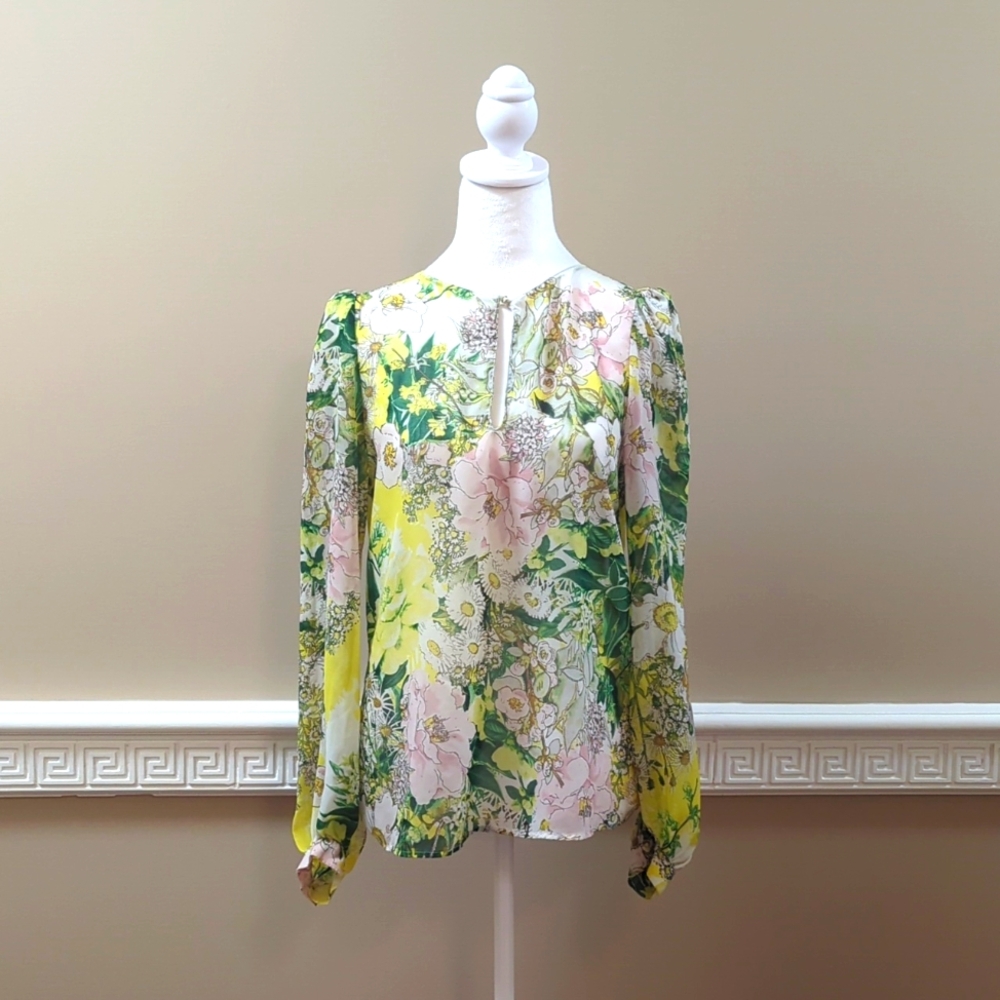 ZARA feminine floral blouse S